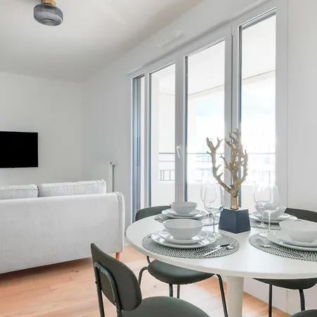 Cosy Bright With Balcony Gateway To Paris Сент-Уан